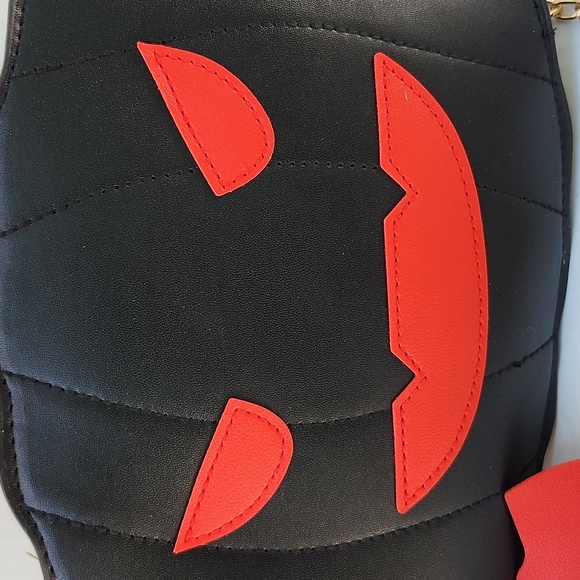 NWOT PUMPKIN NOVELTY CROSSBODY BAG - Picture 10 of 10